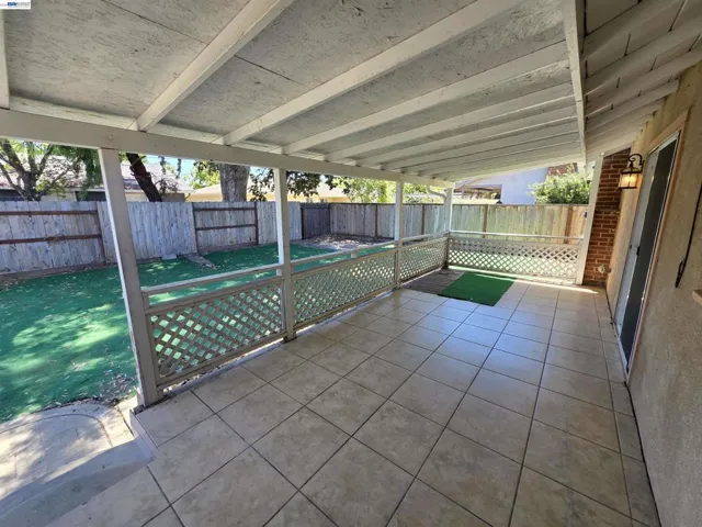 1114 W Downs St, Stockton, California 95207