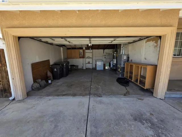 1114 W Downs St, Stockton, California 95207