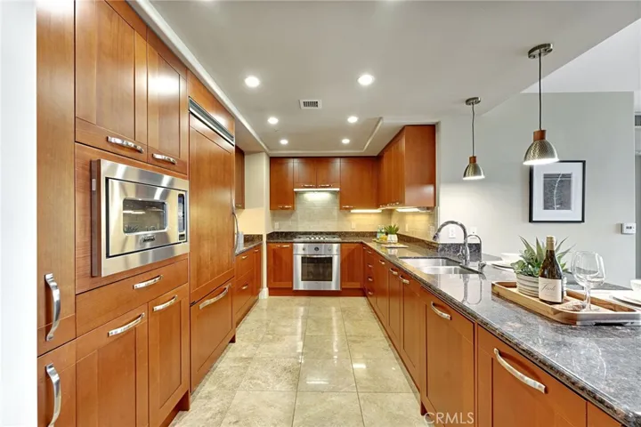 3064 Scholarship, Irvine, California 92612