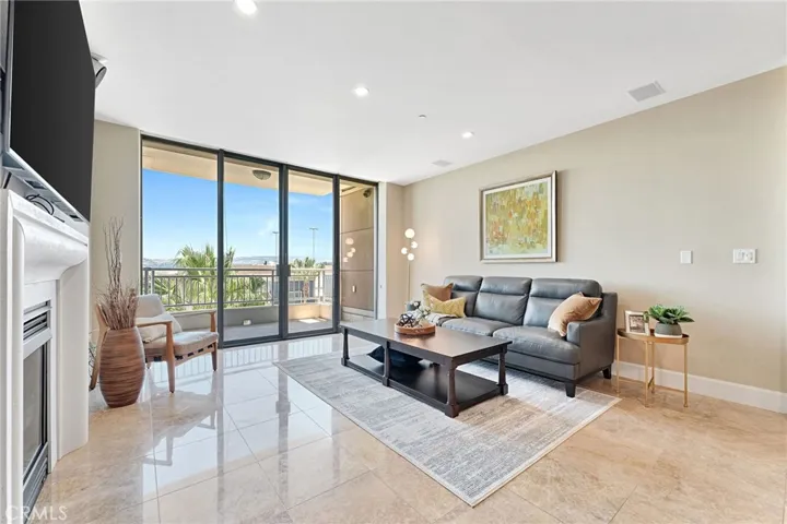 3064 Scholarship, Irvine, California 92612