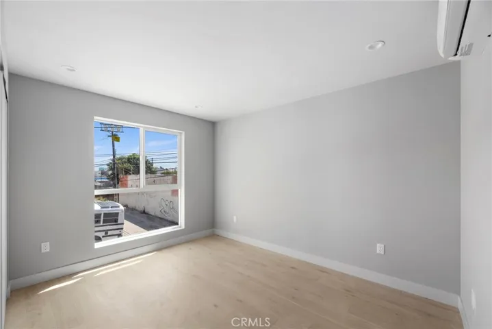 5150 Ithaca, Los Angeles, California 90032