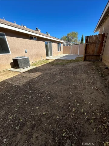722 E. Avnue J6, Lancaster, California 93535