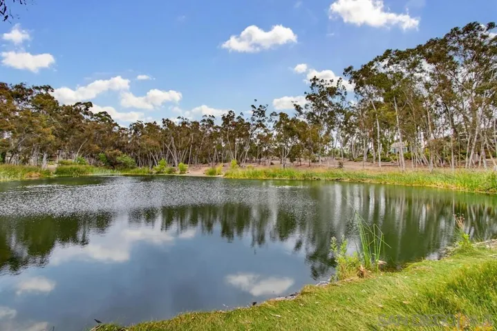 10261 Caminito Agadir, San Diego, California 92131