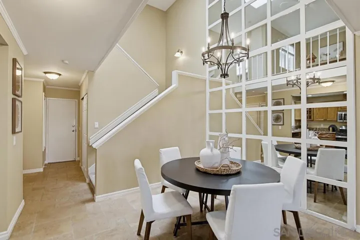 10261 Caminito Agadir, San Diego, California 92131