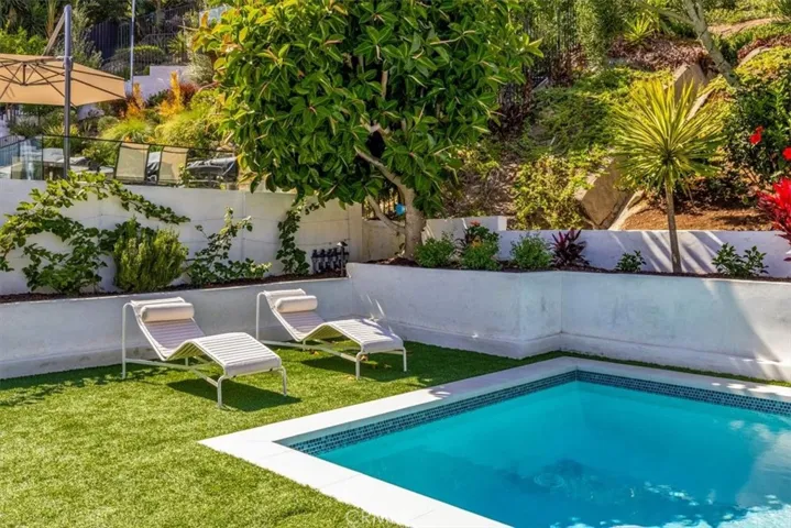 25201 Sea Vista Drive, Dana Point, California 92629