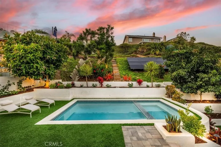 25201 Sea Vista Drive, Dana Point, California 92629