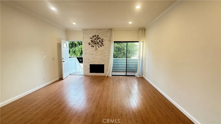 5841 Etiwanda Avenue, Tarzana, California 91356