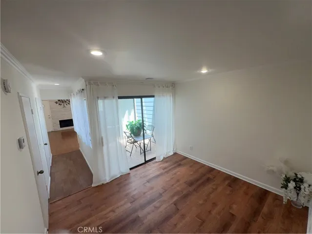 5841 Etiwanda Avenue, Tarzana, California 91356