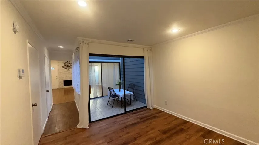 5841 Etiwanda Avenue, Tarzana, California 91356