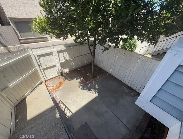 5841 Etiwanda Avenue, Tarzana, California 91356