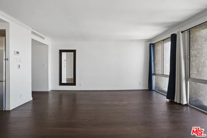 800 W 1st Street 1409, Los Angeles, California 90012