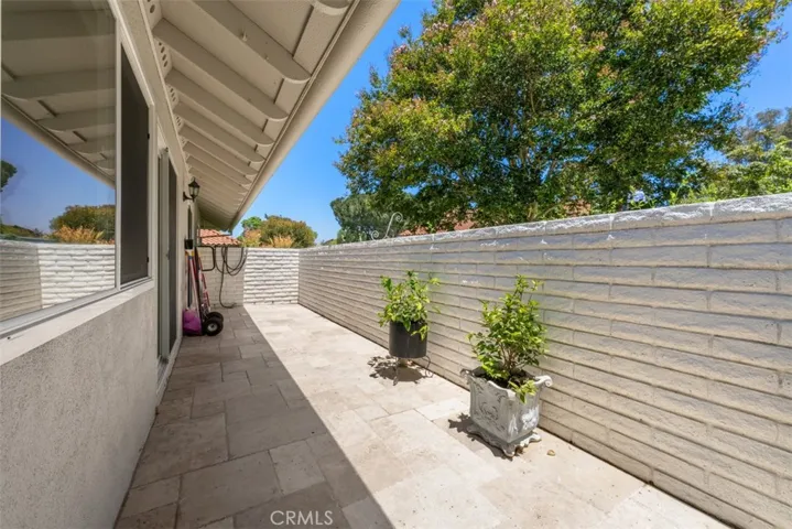 2046 Via Mariposa E P, Laguna Woods, California 92637