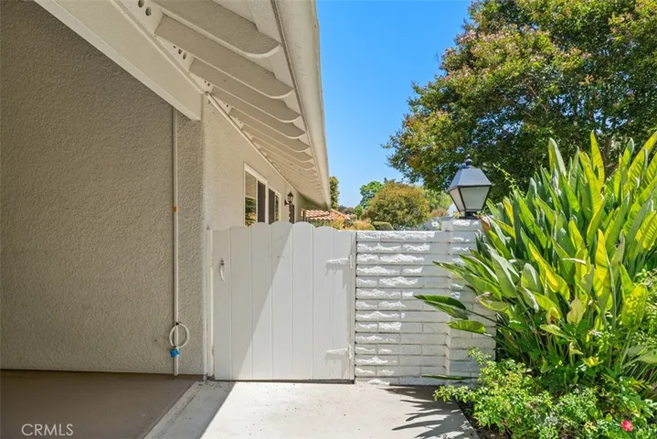 2046 Via Mariposa E P, Laguna Woods, California 92637
