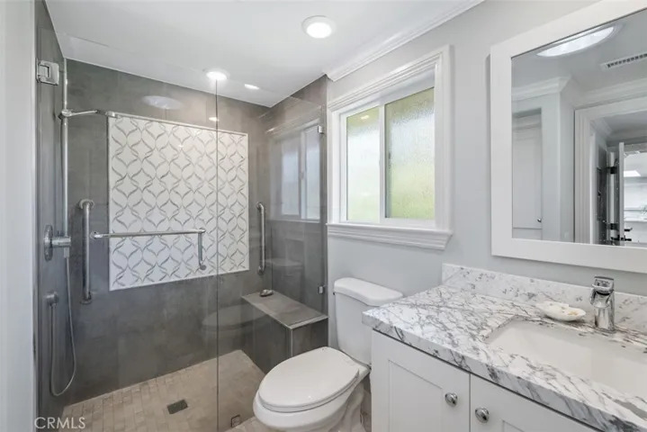 2046 Via Mariposa E P, Laguna Woods, California 92637