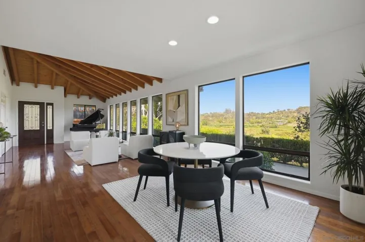 4165 Manchester Ave, Encinitas, California 92024