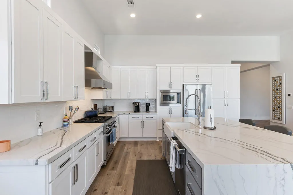 015_Kitchen (1)