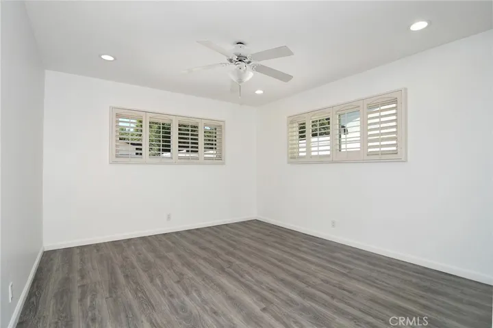22602 Victory Boulevard, Woodland Hills, California 91367