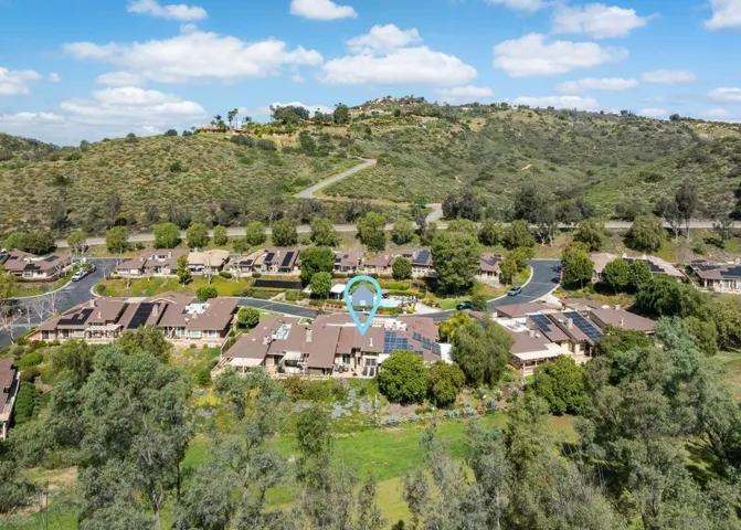 8647 Circle R Valley, Escondido, California 92026
