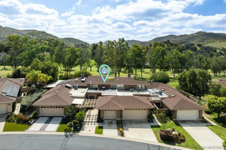 8647 Circle R Valley, Escondido, California 92026