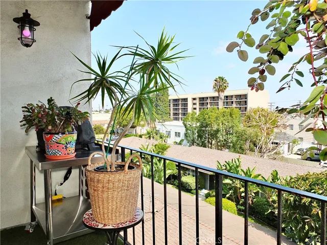 372 Carroll Park E E 406, Long Beach, California 90814