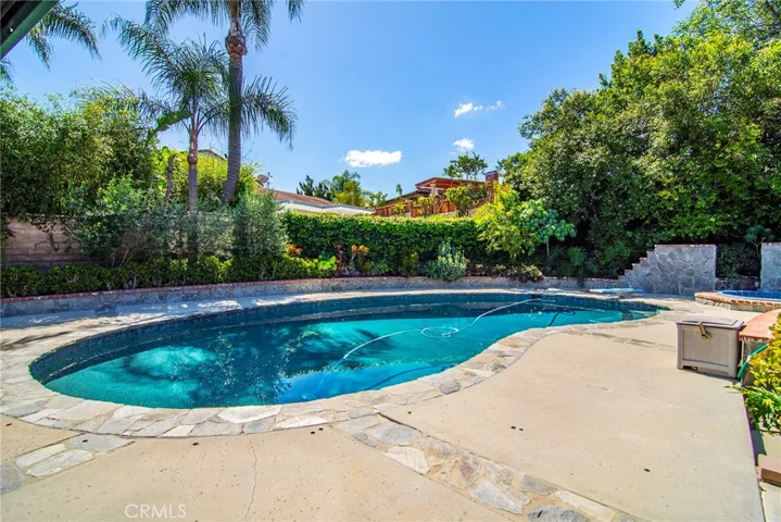22548 Waterbury Street, Woodland Hills, California 91364
