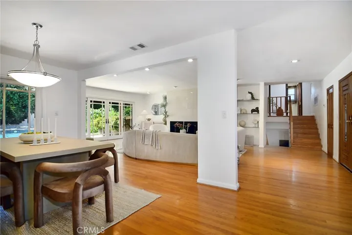 22548 Waterbury Street, Woodland Hills, California 91364