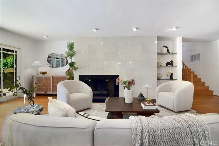 22548 Waterbury Street, Woodland Hills, California 91364