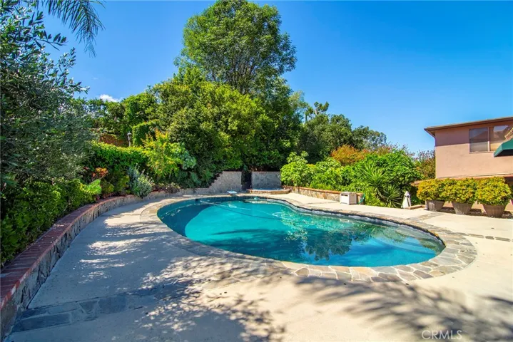22548 Waterbury Street, Woodland Hills, California 91364