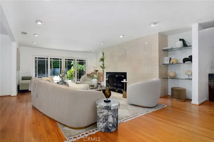 22548 Waterbury Street, Woodland Hills, California 91364