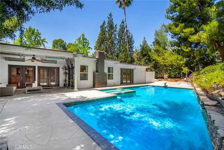 19611 Rosita Street, Tarzana, California 91356