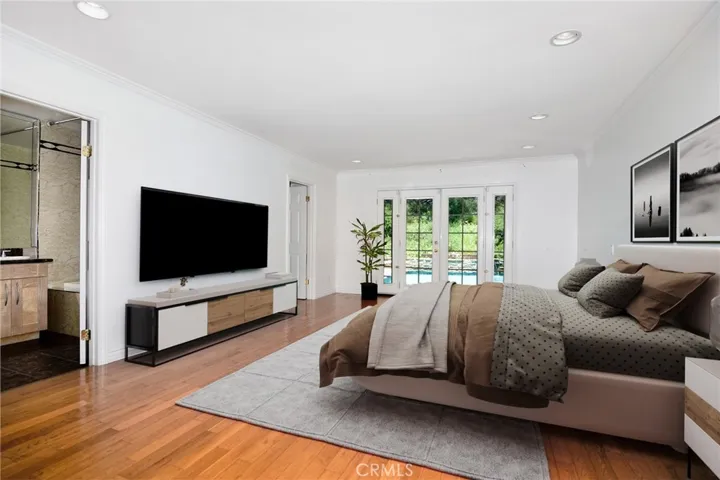 19611 Rosita Street, Tarzana, California 91356