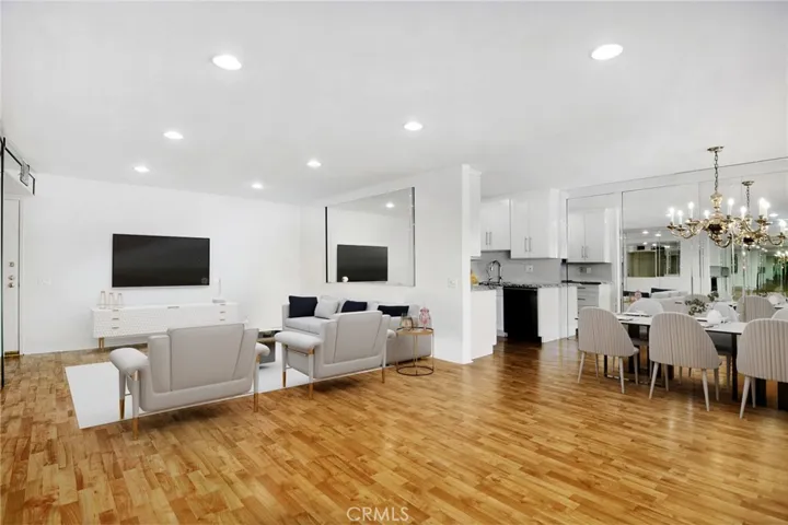 5400 Lindley Avenue 101, Encino, California 91316