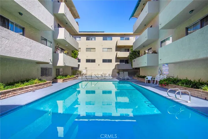 5400 Lindley Avenue 101, Encino, California 91316
