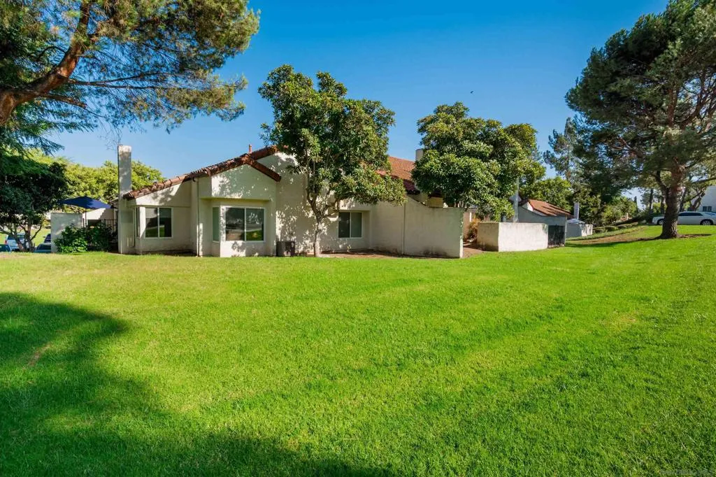 1311 Hawk Ln