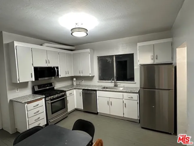 3225 Market Street, Oakland, California 94608