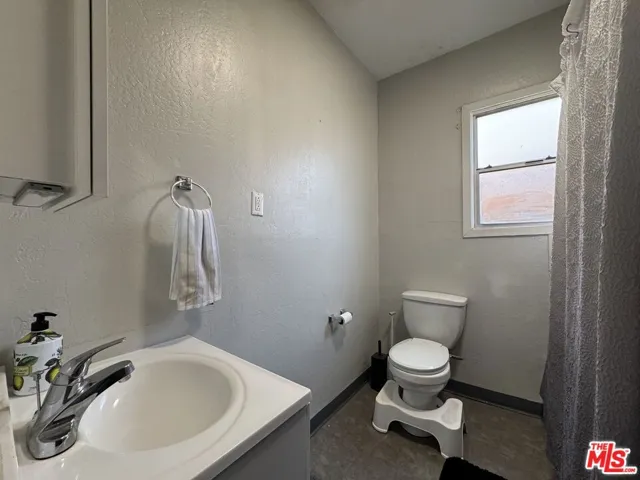 3225 Market Street, Oakland, California 94608