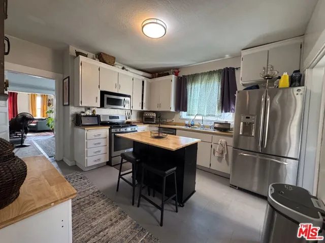 3225 Market Street, Oakland, California 94608
