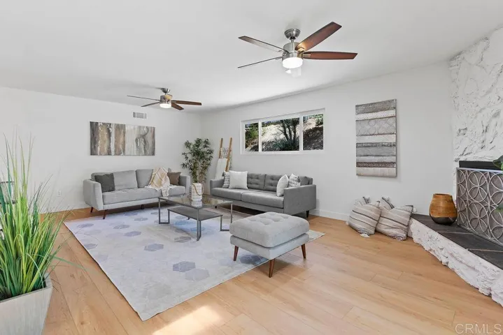 12172 Gay Rio Drive, Lakeside, California 92040