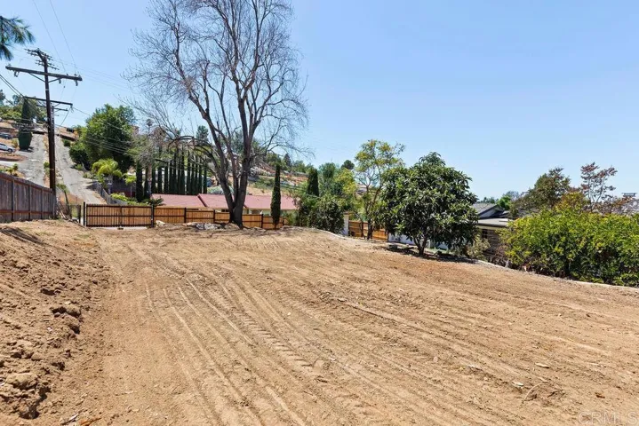 12172 Gay Rio Drive, Lakeside, California 92040