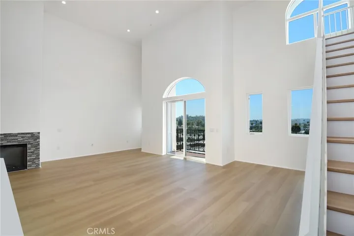 124 W Colorado 502, Glendale, California 91204