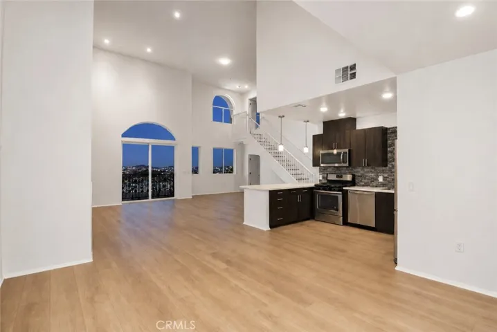 124 W Colorado 502, Glendale, California 91204