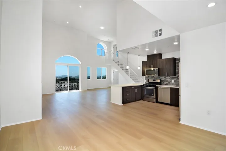 124 W Colorado 502, Glendale, California 91204