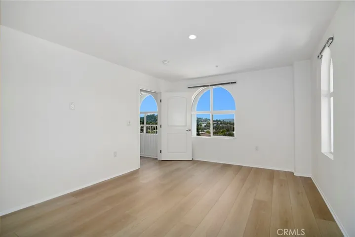 124 W Colorado 502, Glendale, California 91204