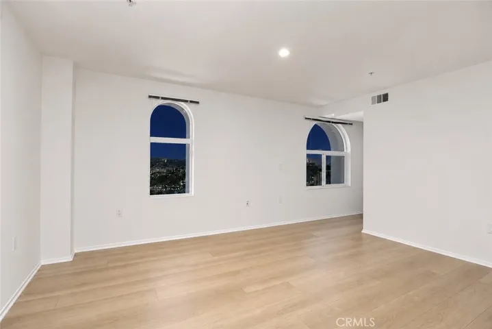 124 W Colorado 502, Glendale, California 91204