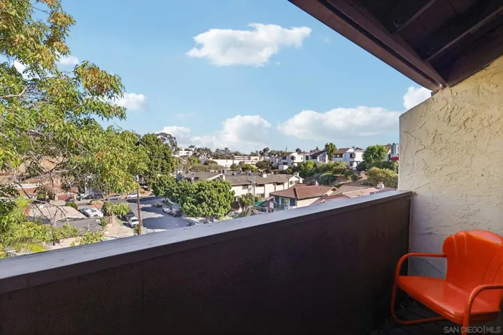 2275 Caminito Pajarito 174, San Diego, California 92107