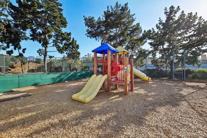 2275 Caminito Pajarito 174, San Diego, California 92107