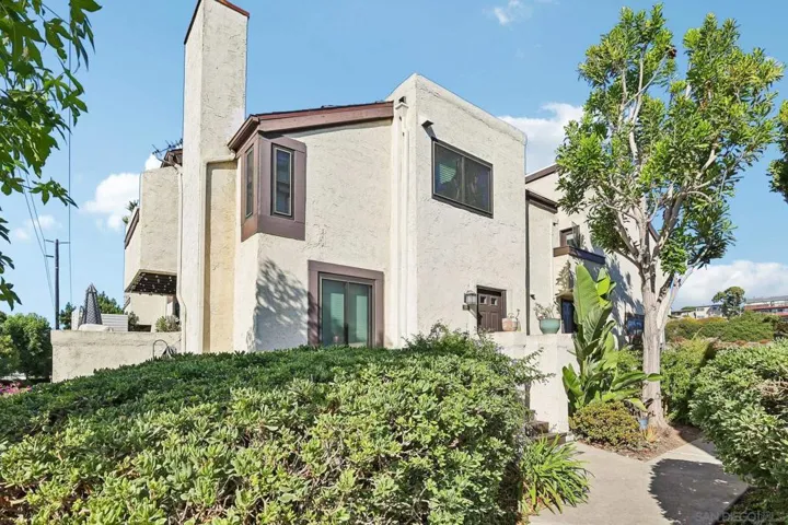 2275 Caminito Pajarito 174, San Diego, California 92107