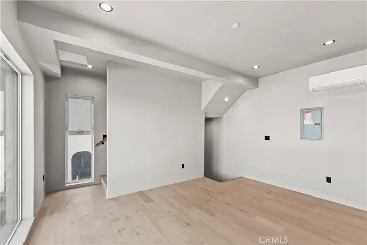 354 N Breed, Los Angeles, California 90033