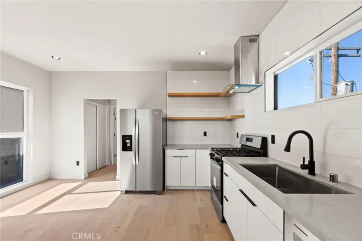 354 N Breed, Los Angeles, California 90033