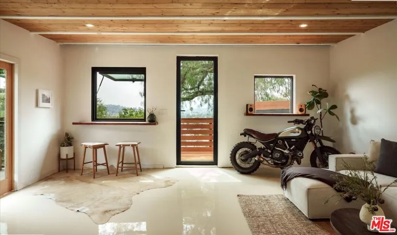 1107 Le Gray Avenue, Los Angeles, California 90042
